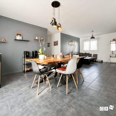 Maison 4 pièces 233001 €