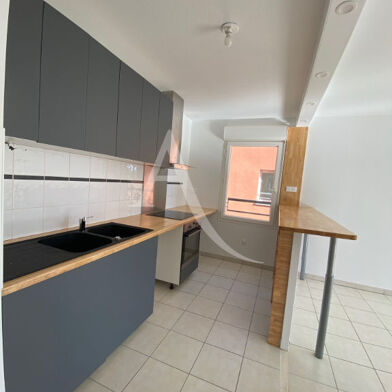Appartement 3 pièces 720 €