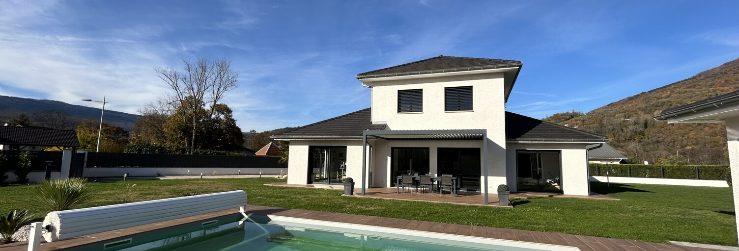 Maison 7 Pièces 136 m² à vendre à Talissieu (01510)