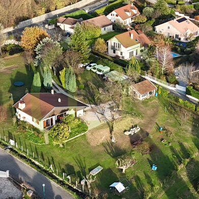 Maison 4 pièces 742000 €