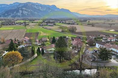 Maison 4 pièces 742000 €