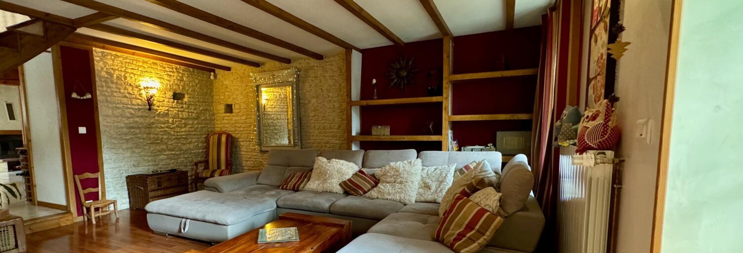 Maison 8 Pièces 245 m² à vendre à Asnières-la-Giraud (17400)