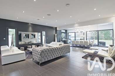 Maison 8 pièces 850000 €