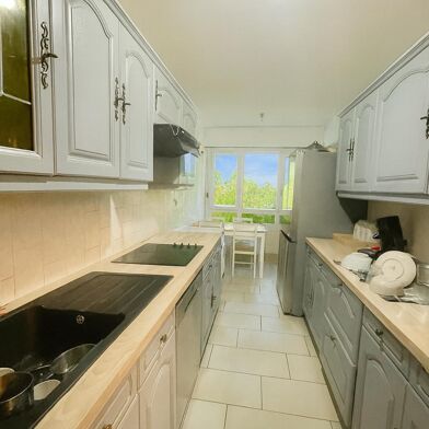 Appartement 4 pièces 173000 €