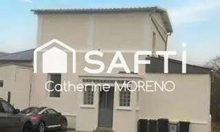 Immeuble  120 m² à vendre à Charmes (02800)