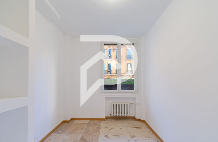 Appartement type 2 de 36M2 REFAIT A NEUF - MARSEILLE 13004 — photo 3
