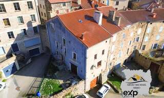 Maison 8 Pièces 215 m² à vendre à Pradelles (43420)