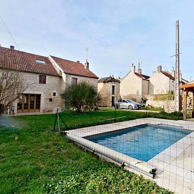 Maison 8 pièces 375000 €