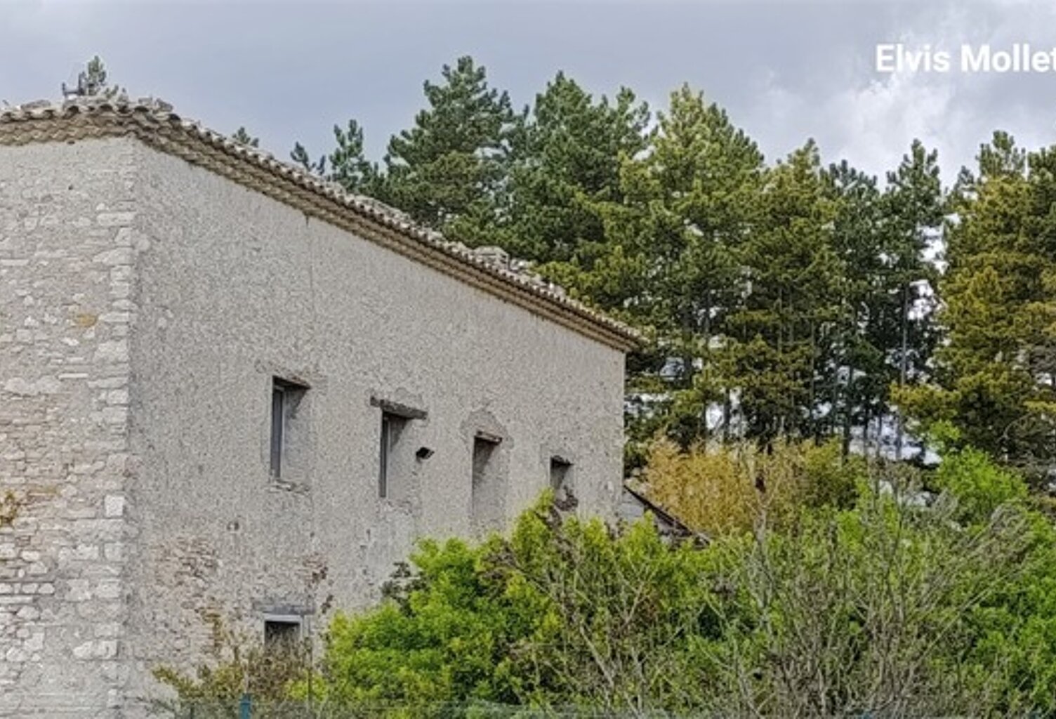 Corps de ferme en pierre – 2,6 ha – dépendances – fort potentiel – Limans — photo 1