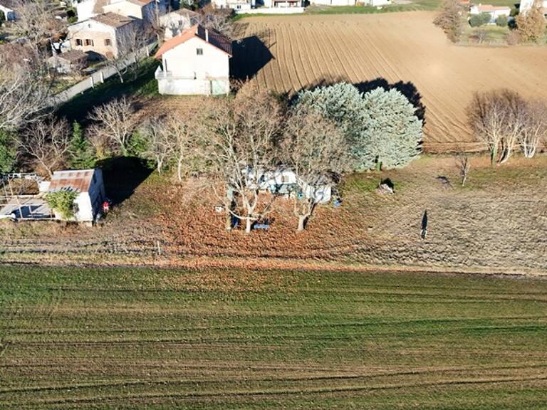 Terrain Constructible à vendre de 2 105,00 m²  (LE POET 05300) — photo 1