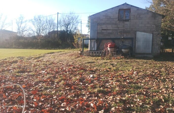 Terrain Constructible à vendre de 2 105,00 m²  (LE POET 05300) — photo 2