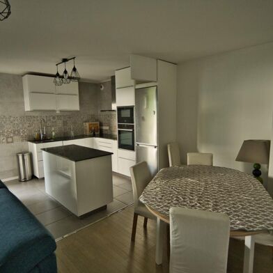 Appartement 4 pièces 1364 €