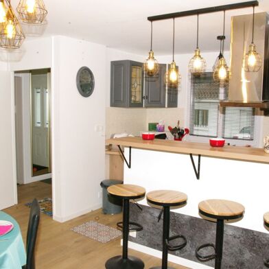 Maison 5 pièces 1360 €