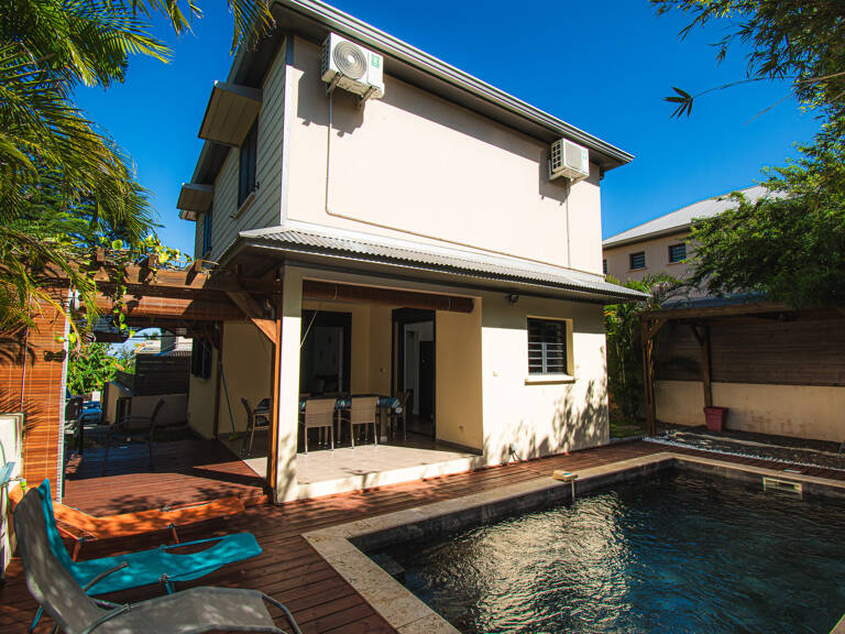 Villa - 75 m2 - 4 pièces - avec Piscine — photo 1