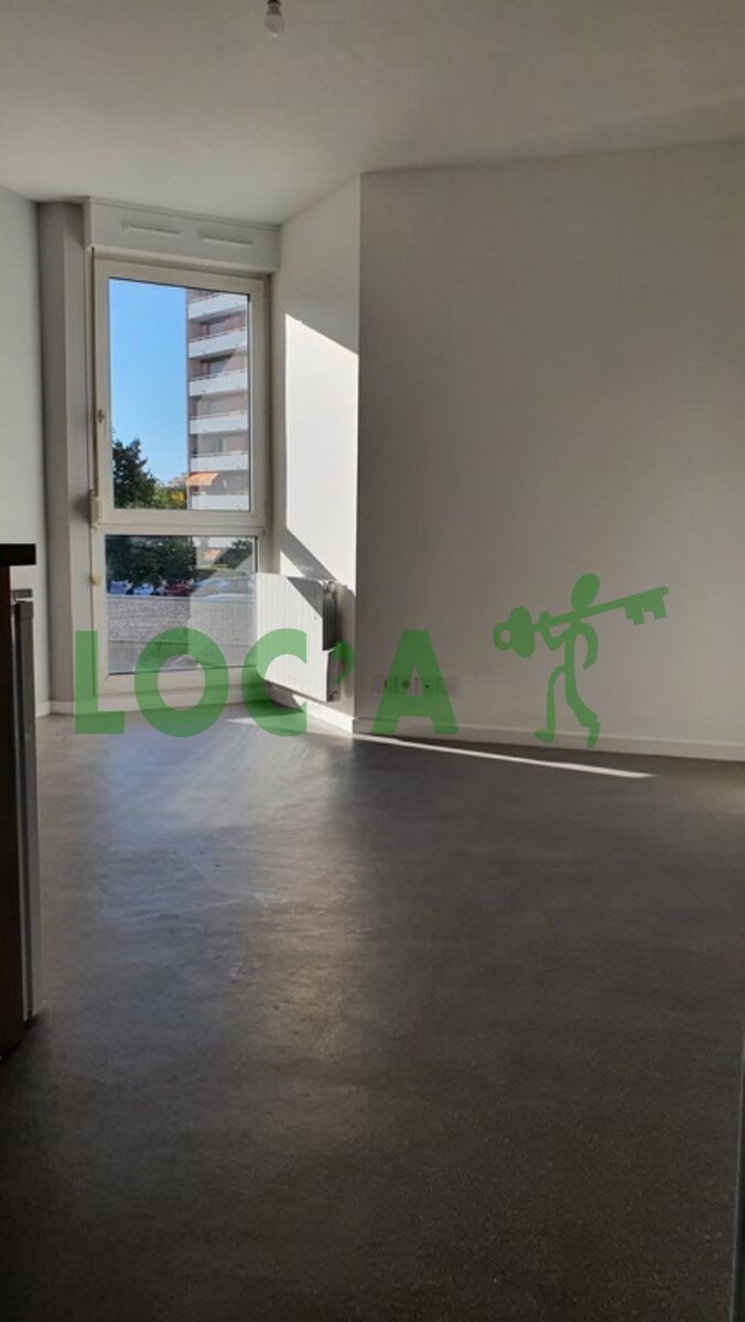 Location Studio 18 m² à Dijon 441 ¤ CC /mois