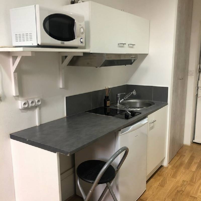 Location Studio 18 m² à Lyon 5 752 ¤ CC /mois