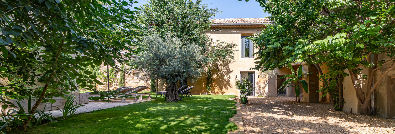 Maison 11 Pièces 400 m² à vendre à Uzès (30700)