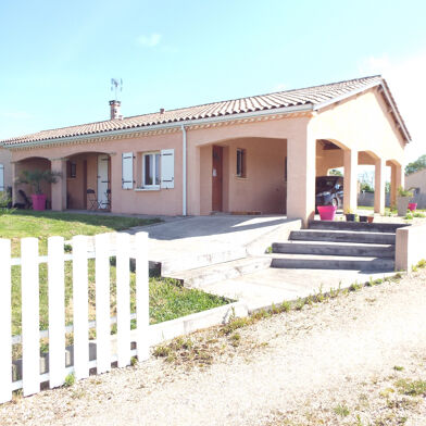 Maison 4 pièces 825 €