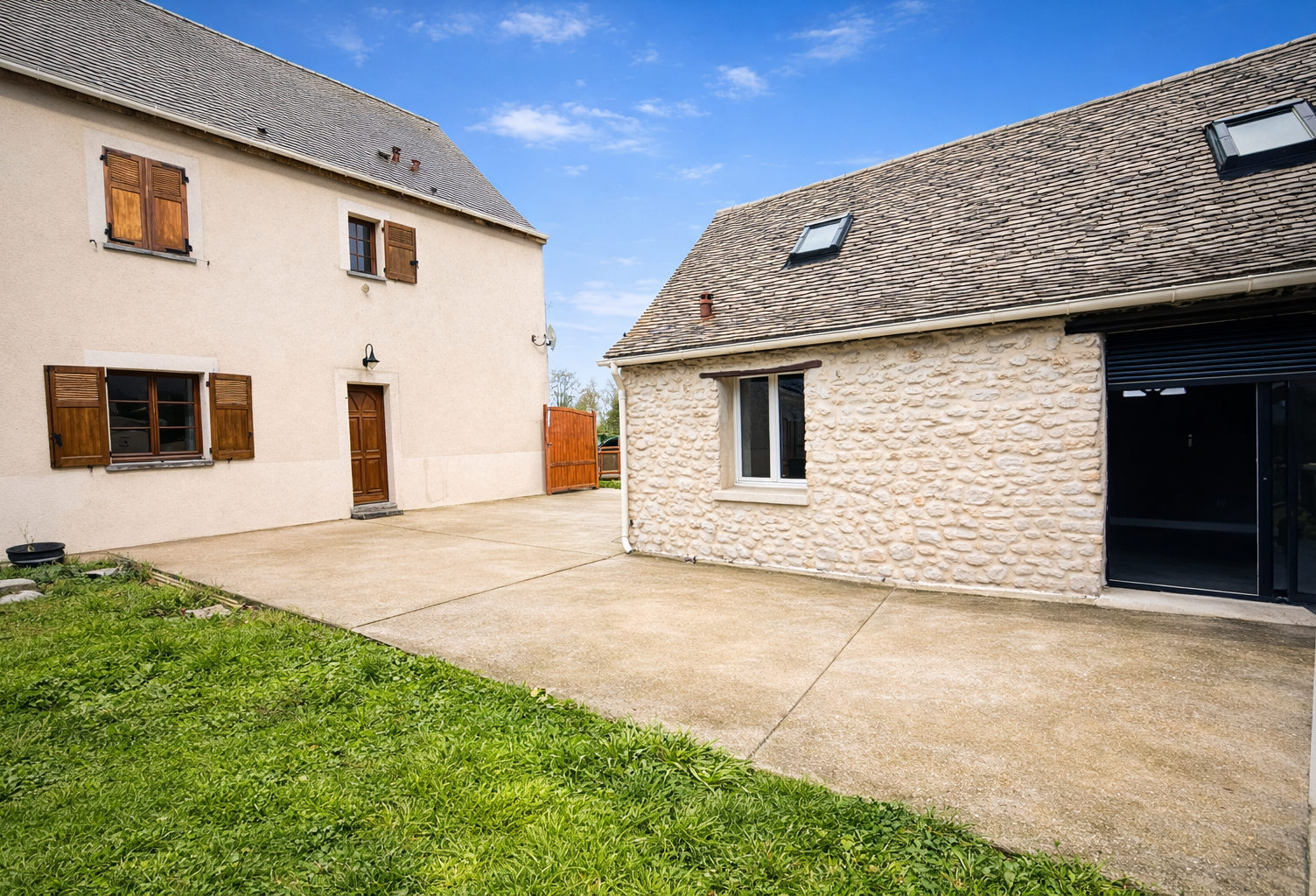 MAISON FAMILIALE — photo 1