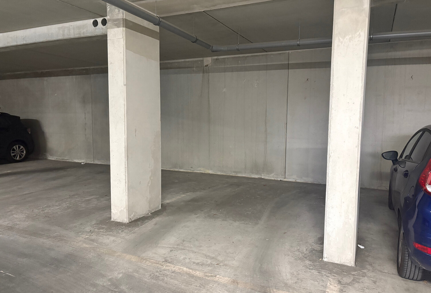 ST GINIEZ/ Avenue de Mazargues: Emplacement de Parking boxab — photo 1