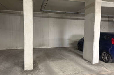 Garage  27900 €