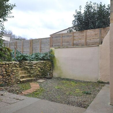 Maison 4 pièces 880 €