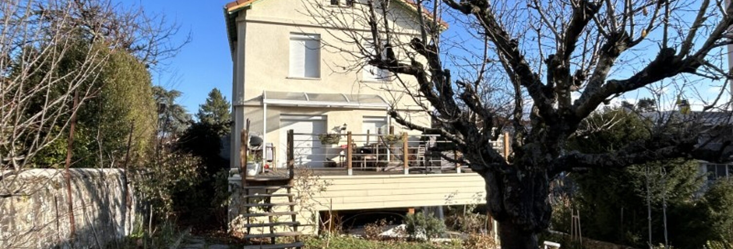 Maison 5 Pièces 108 m² à vendre à Vals-près-le-Puy (43750)