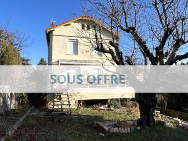 CHARMANTE MAISON DE 108 M2 SUR TERRAIN DE 528 M2 VALS PRES LE PUY — photo du bien