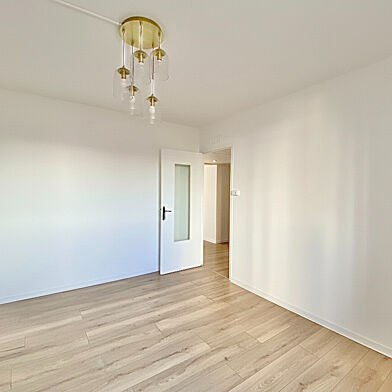 Commerce 3 pièces 108000 €