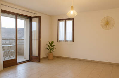 Appartement de 69 m² en plein centre avec ascenseur — photo du bien