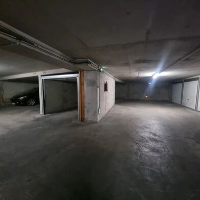 Garage  55000 €
