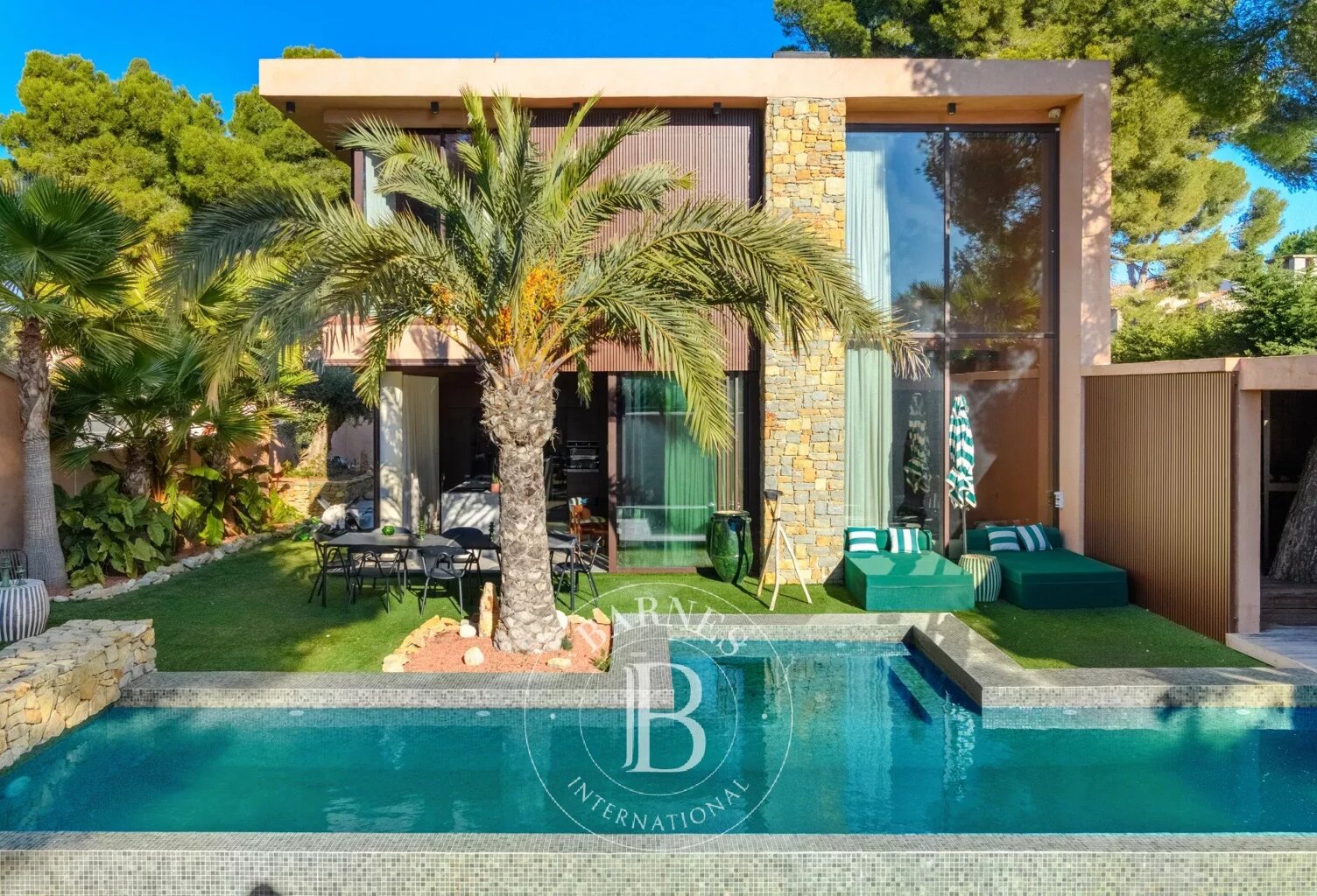 Villa contemporaine – 4 chambres – Piscine & Pool-house — photo 1