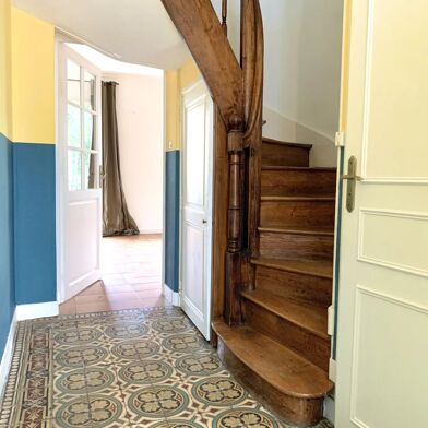 Maison 6 pièces 1638 €