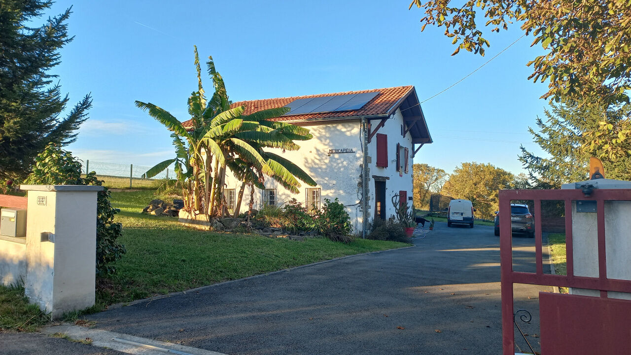 Villa / Maison  T6 à vendre Lohitzun-Oyhercq 64120