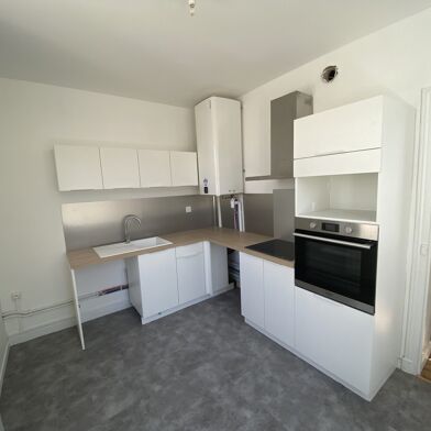 Appartement 3 pièces 650 €