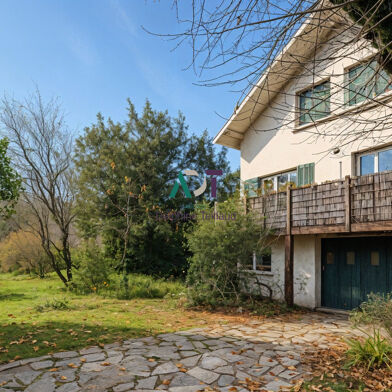 Maison 10 pièces 370000 €