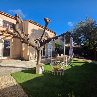 Maison 4 pièces 446250 €