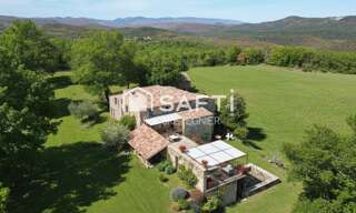 Maison 10 Pièces 280 m² à vendre à Simiane-la-Rotonde (04150)