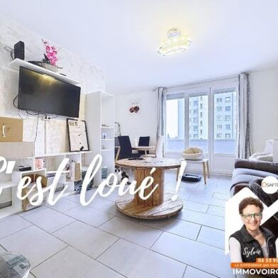 Appartement 5 pièces 900 €