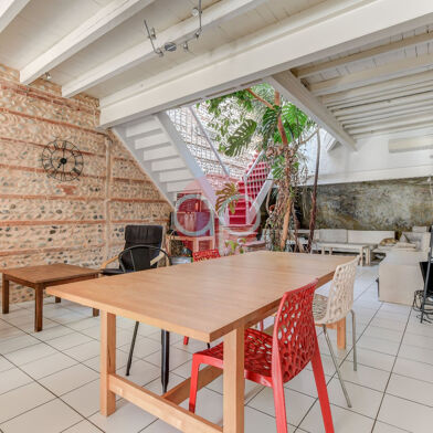 Maison 5 pièces 2180 €