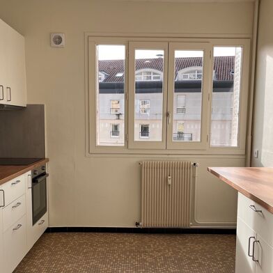 Appartement 3 pièces 1420 €