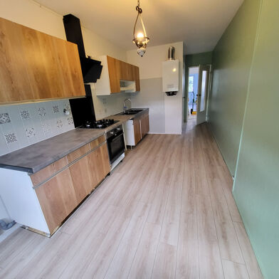 Appartement 3 pièces 765 €