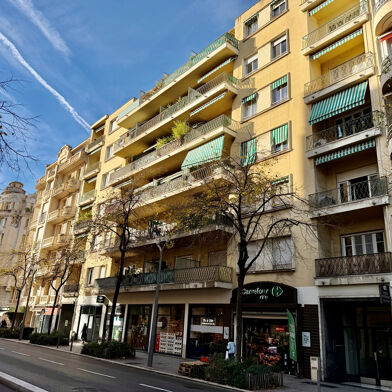 Appartement 5 pièces 600000 €