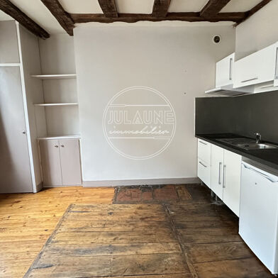 Appartement 1 pièces 330 €