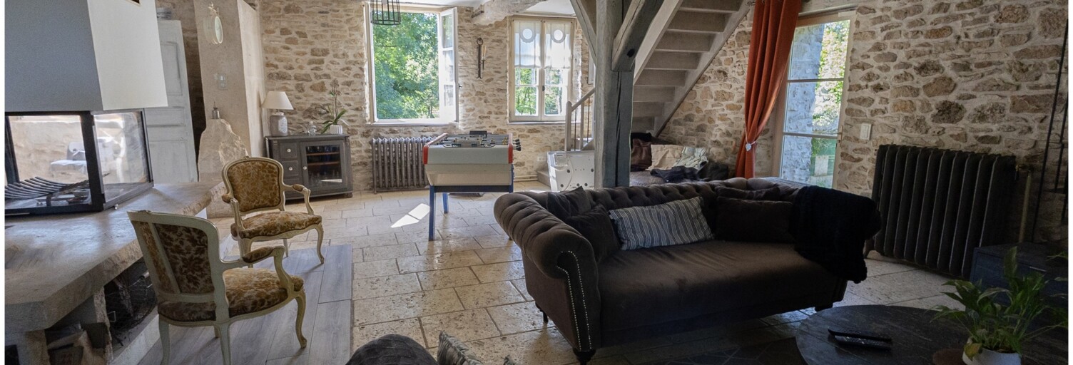 Maison 13 Pièces 546 m² à vendre à Duvy (60800)