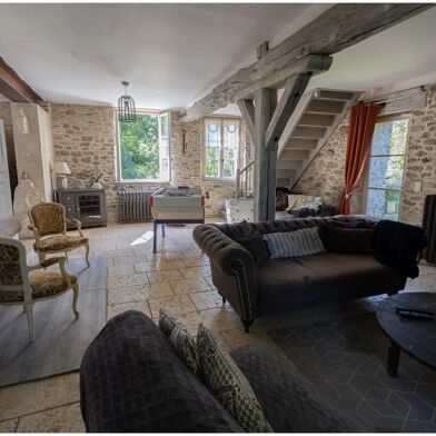 Maison 13 pièces 698000 €