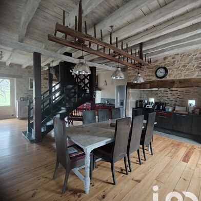 Maison 8 pièces 349000 €