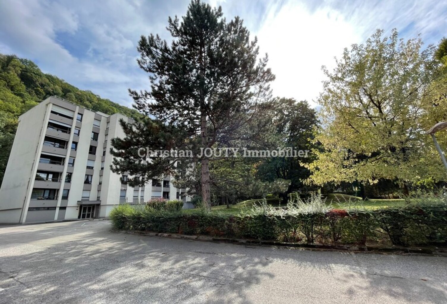 F2 — photo 1
