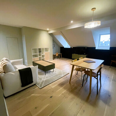 Appartement 4 pièces 1100 €