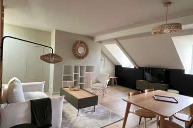 Appartement 4 pièces 1100 €